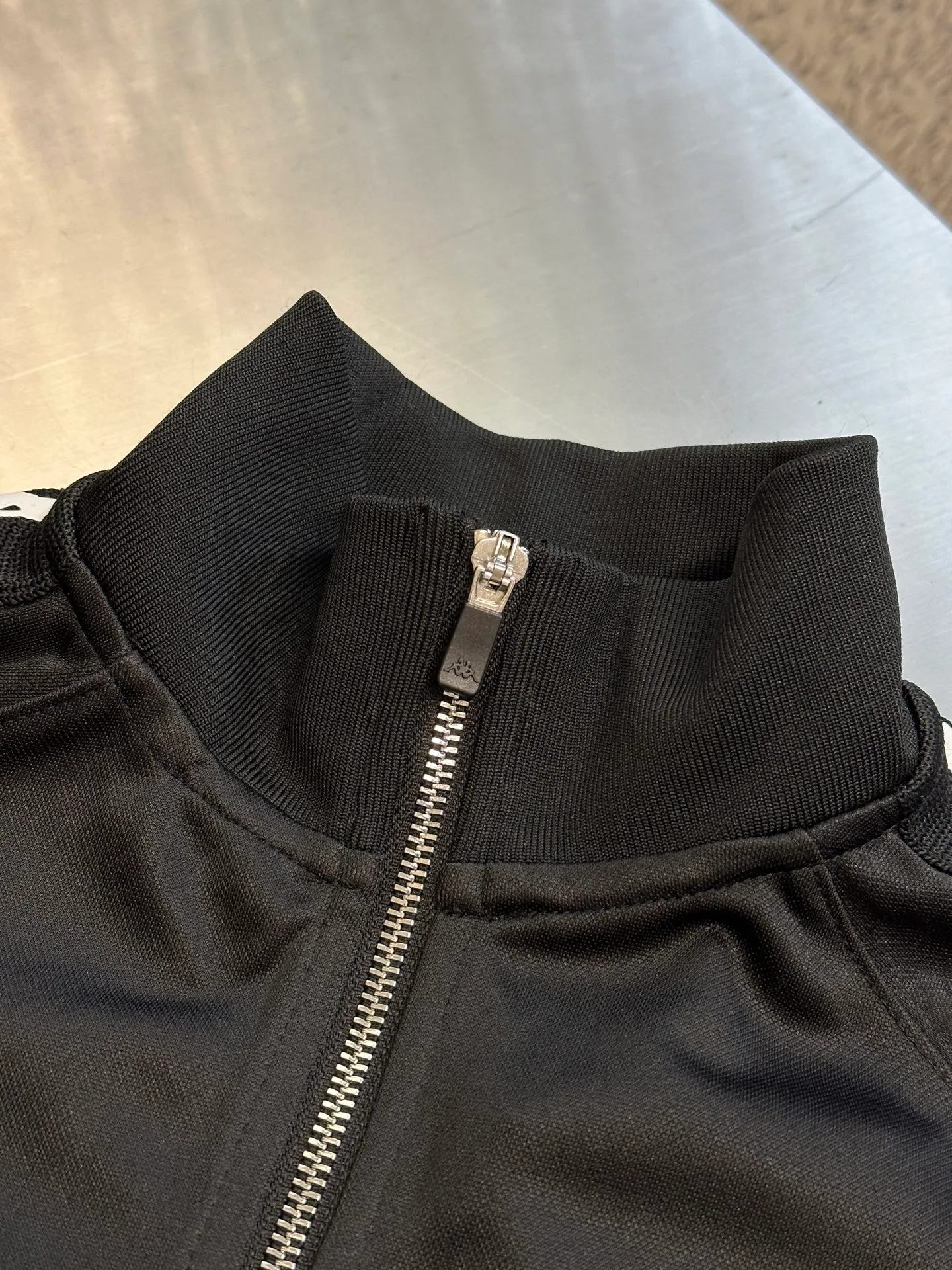 Acne X Kappa ， Acne Studios ， Kappa Classic ，White Kappa ， 。 ， ， Acne Studios X Kappa 。 ， Acne Studios Kappa ， ， ， 。 ， ， ， 。 size：s m l xl
